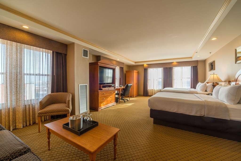 Ambassador Hotel Мілвокі Номер фото